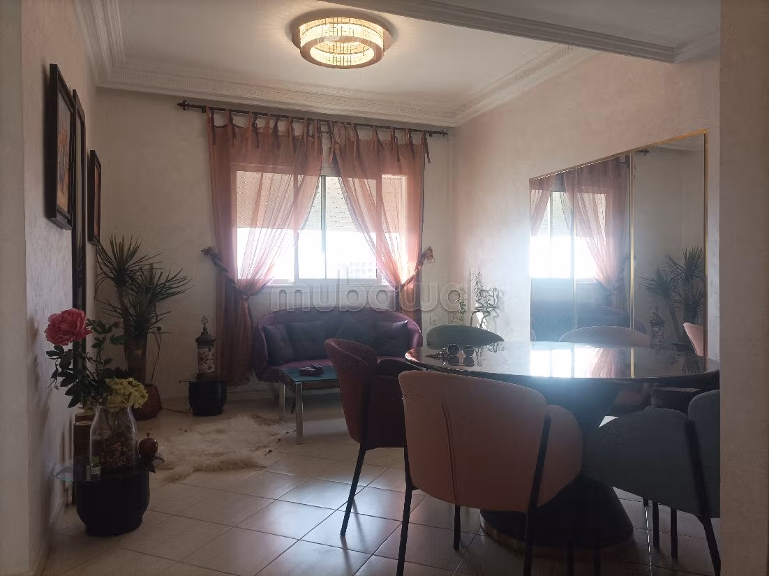 Te huur: appartementen in Secteur Touristique. 3 Ruimtes. Verstevigde deur en beveiligingssysteem