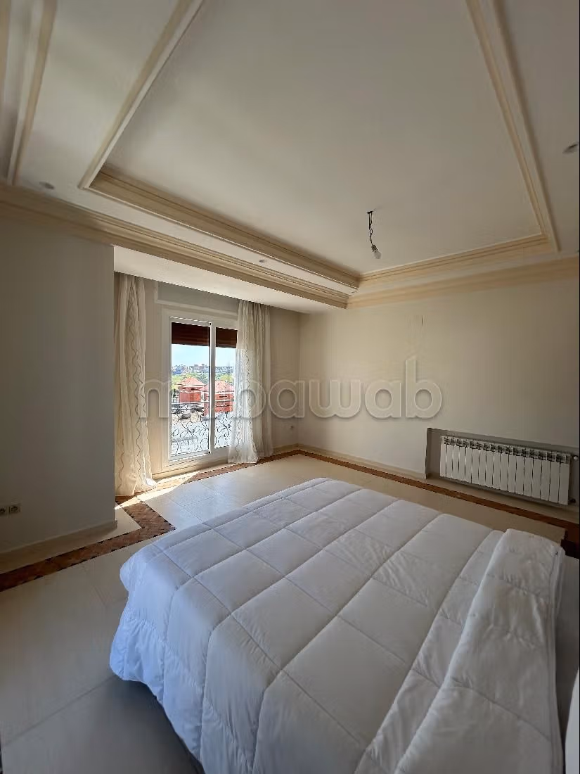 Magnifique villa à louer à Jbel Kbir. Meublé