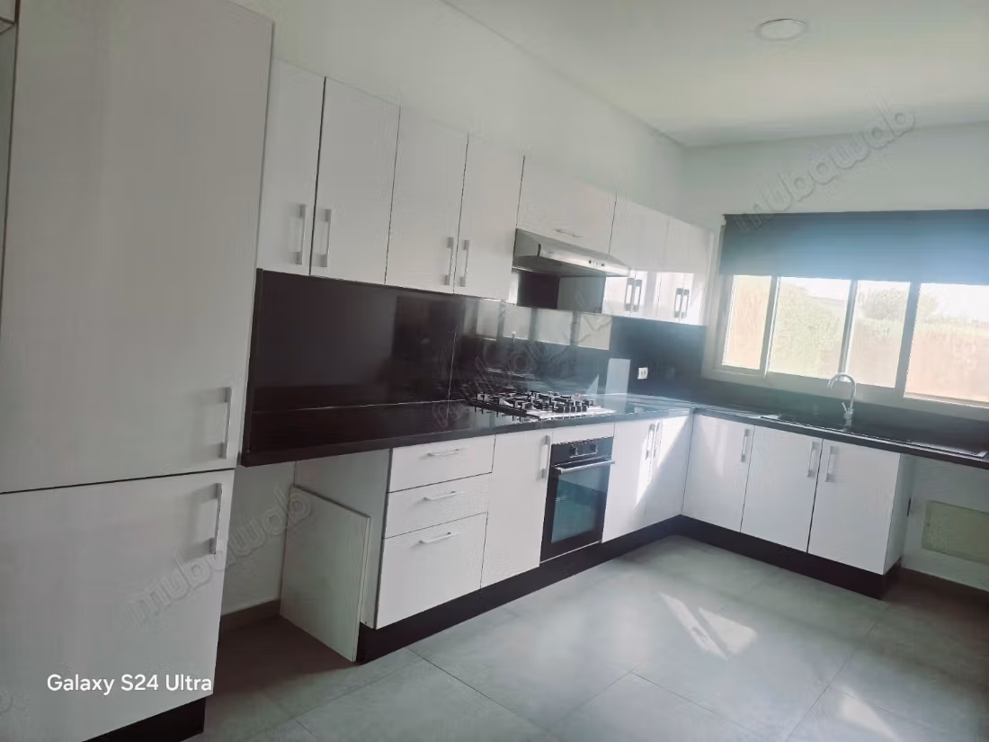 Apartamento en la planta baja en la ciudad verde