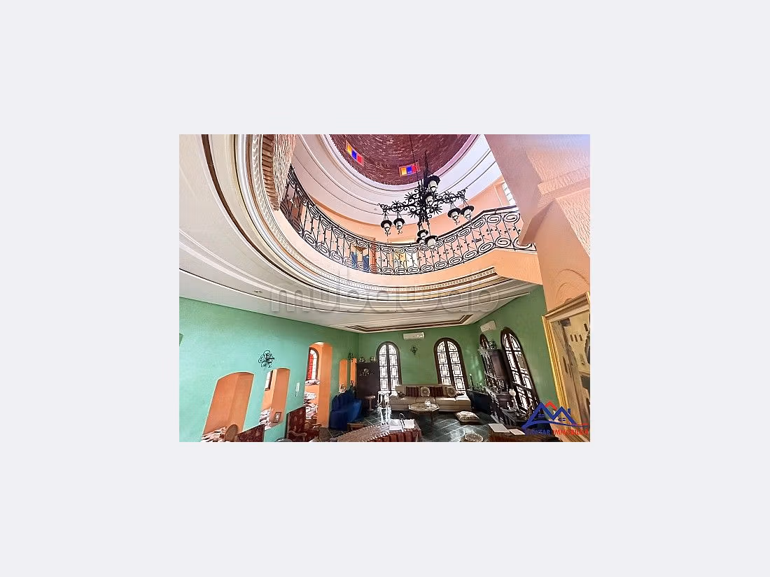 Villa de alto standing en venta en Route Casablanca. 4 hermosas habitaciones. Jardineras, Gran terraza