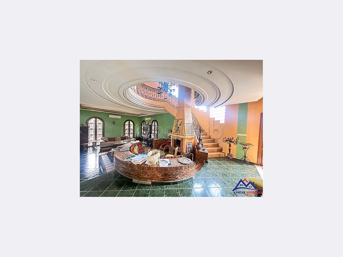 Villa de alto standing en venta en Route Casablanca. 4 hermosas habitaciones. Jardineras, Gran terraza