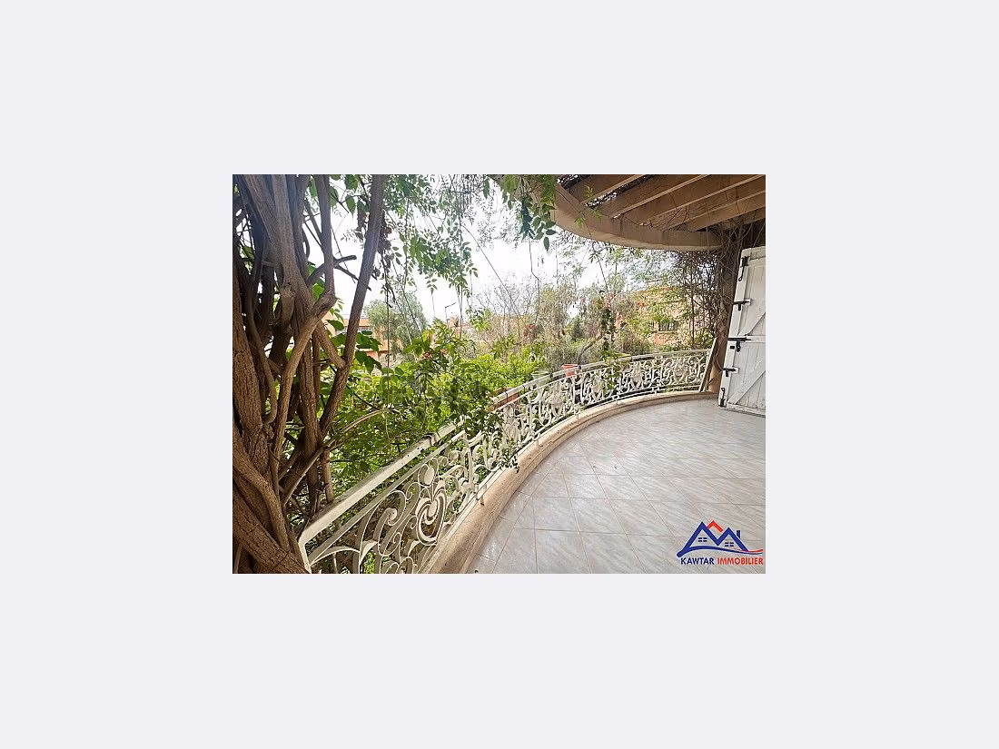 Villa de alto standing en venta en Route Casablanca. 4 hermosas habitaciones. Jardineras, Gran terraza