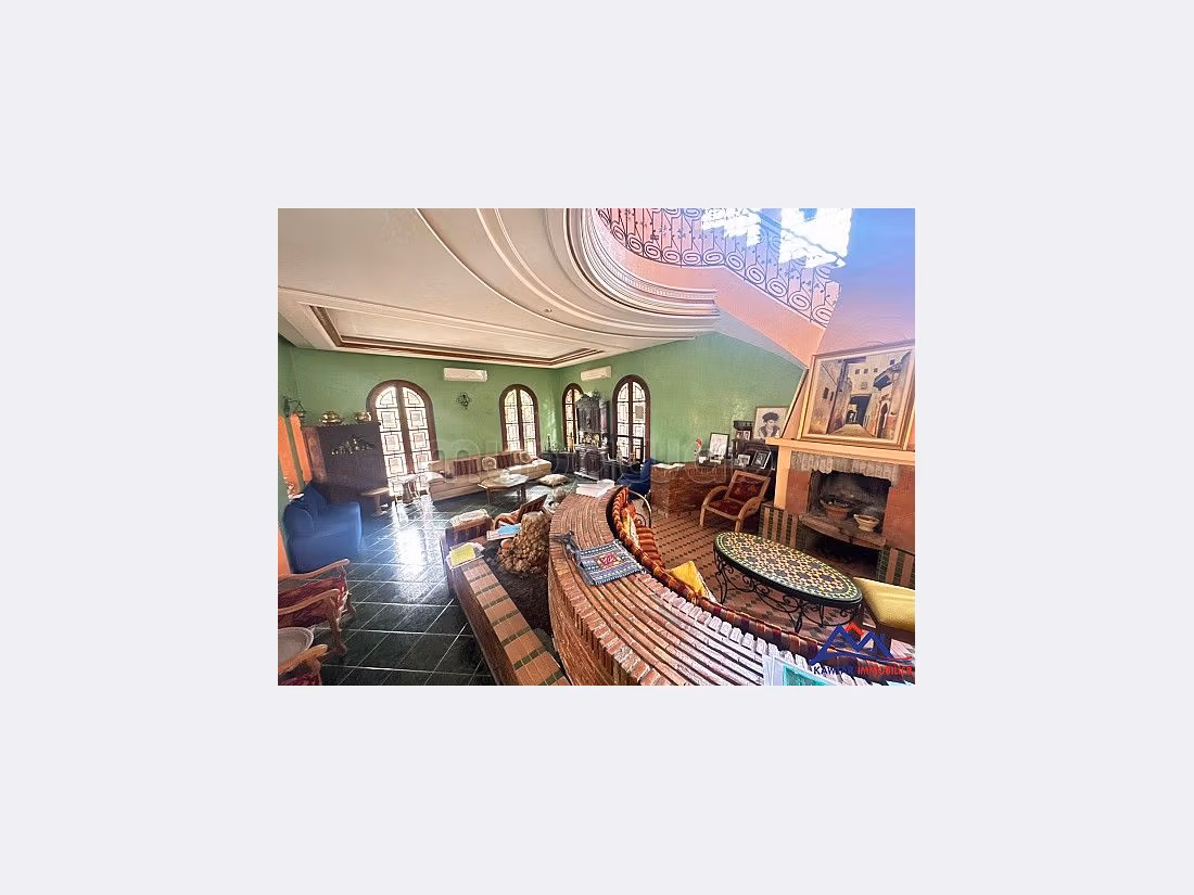 Villa de alto standing en venta en Route Casablanca. 4 hermosas habitaciones. Jardineras, Gran terraza