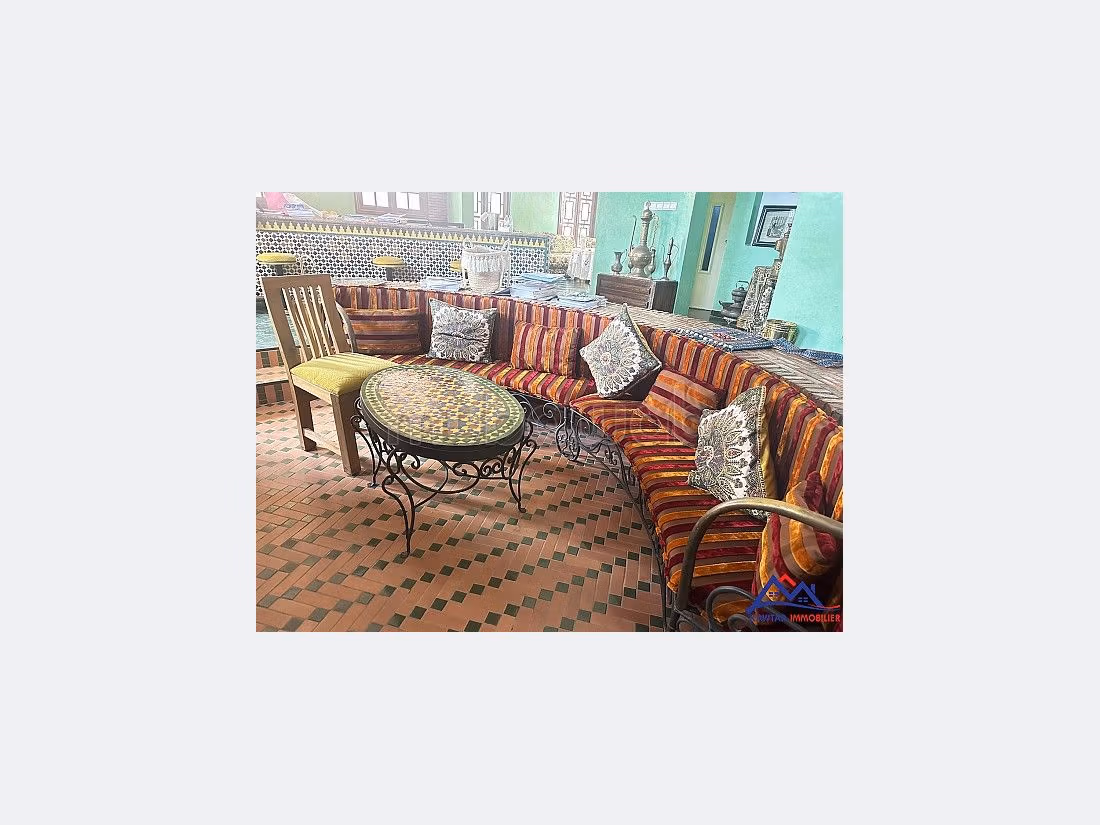 Villa de alto standing en venta en Route Casablanca. 4 hermosas habitaciones. Jardineras, Gran terraza