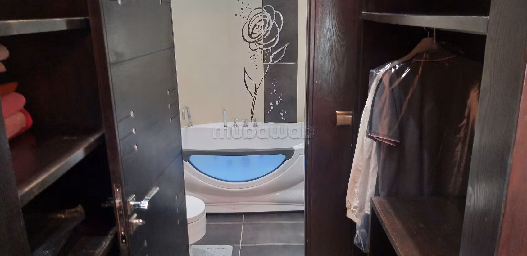 Flat for rent in Nouvelle Ville. 5 rooms. Dressing room. 