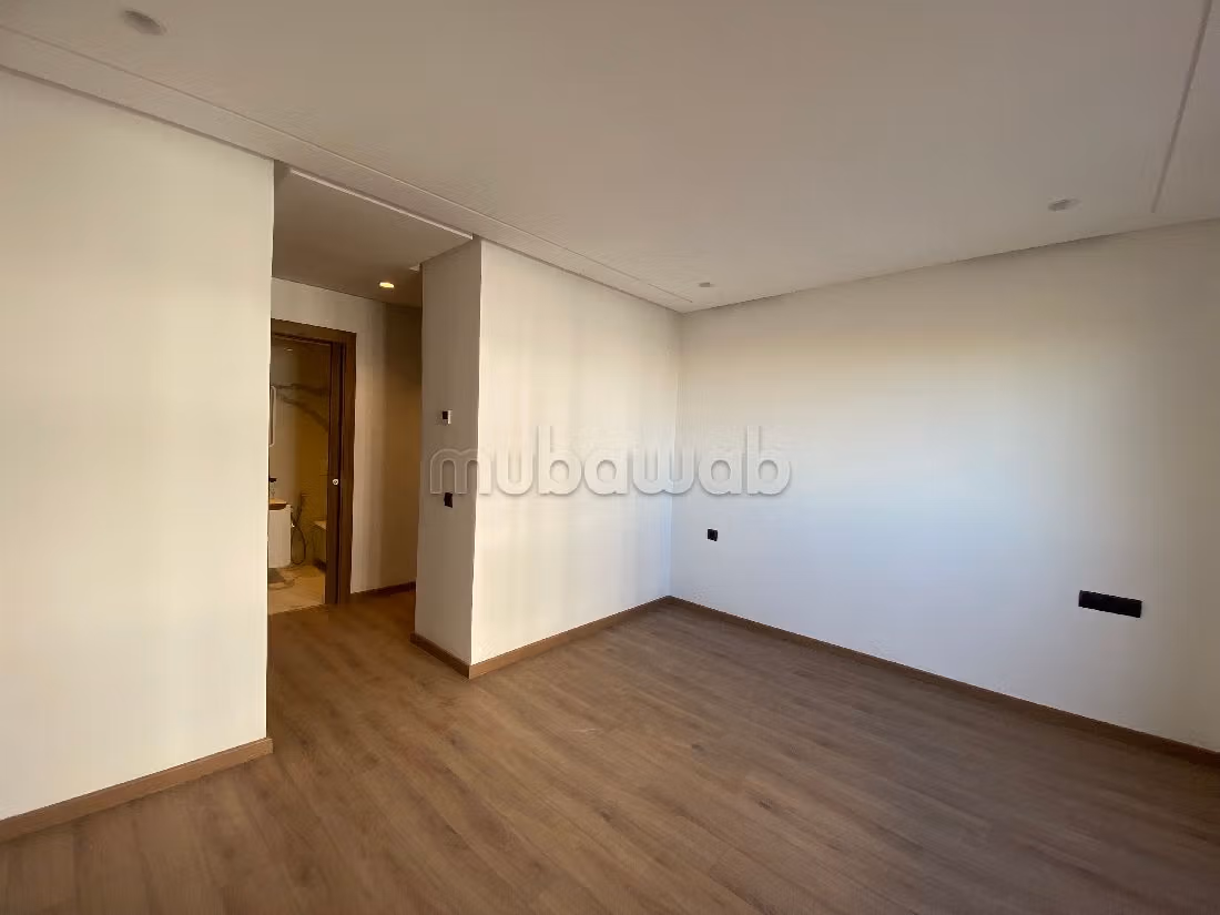 Appartamento da acquistare a Oasis. Superficie 96 m². Terrazzo e ascensore.