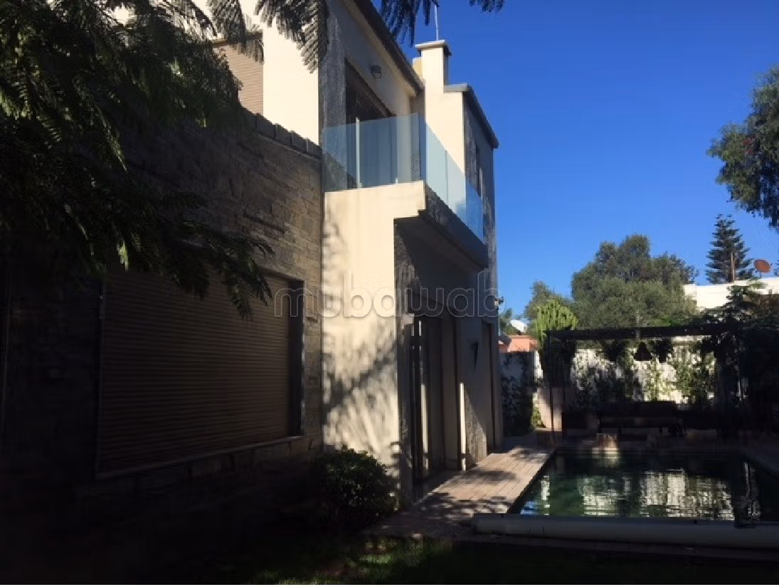 Nu kopen: villa's en luxe woningen in Oasis. 3 Slaapkamers. Met zwembad en airconditioning. 