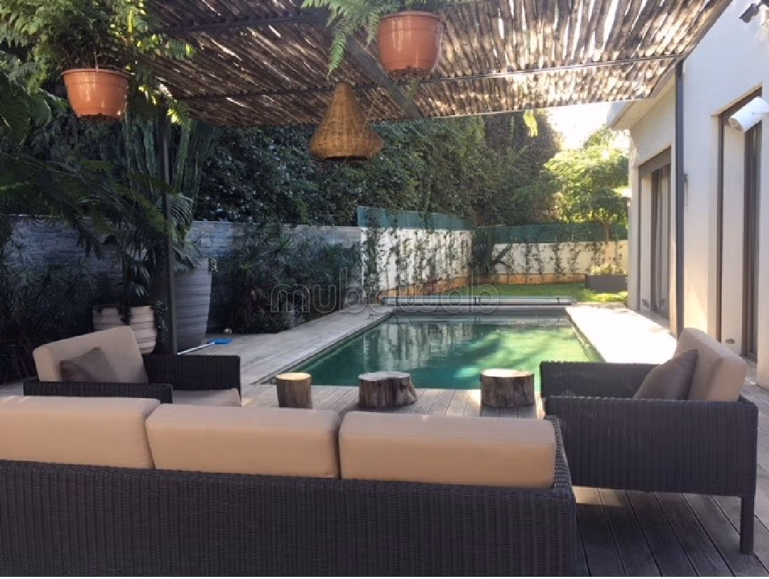 Nu kopen: villa's en luxe woningen in Oasis. 3 Slaapkamers. Met zwembad en airconditioning. 