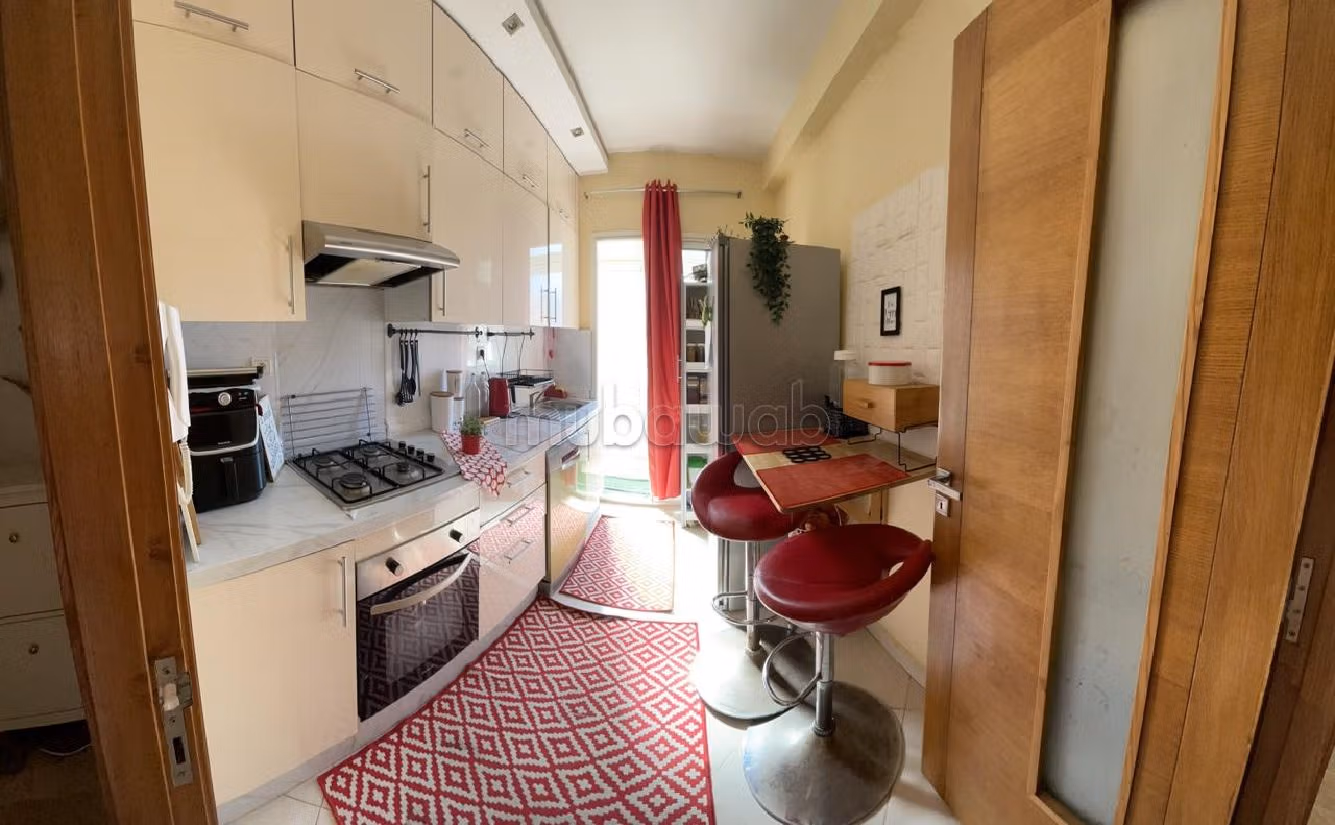 Koopappartementen in Oulfa. 3 Ruimtes. woonkamer met Marokkaanse inrichting. 