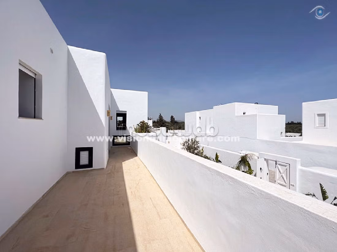 Eccezionale villa in vendita a Hammamet Sud. 4 belle camere da letto. Giardino, terrazzo. 