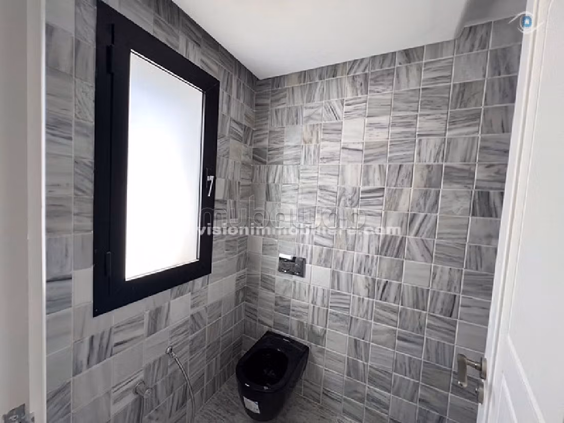 Eccezionale villa in vendita a Hammamet Sud. 4 belle camere da letto. Giardino, terrazzo. 