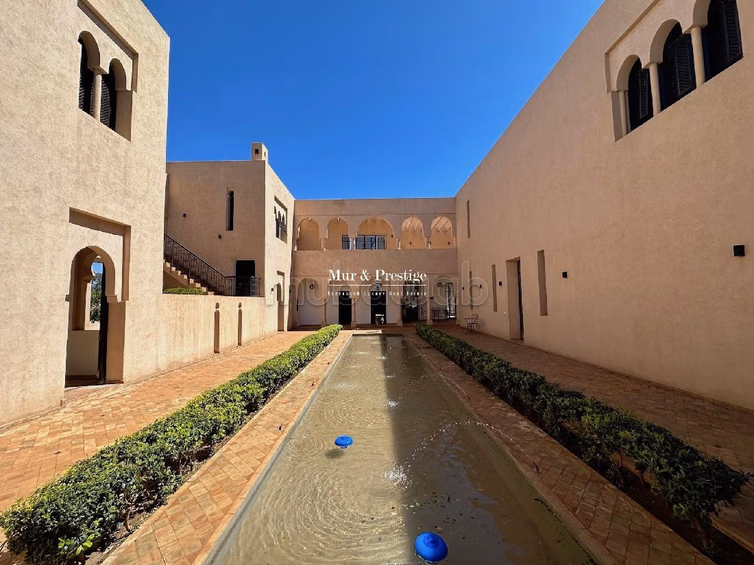 Se vende villa de lujo. 6 habitaciones