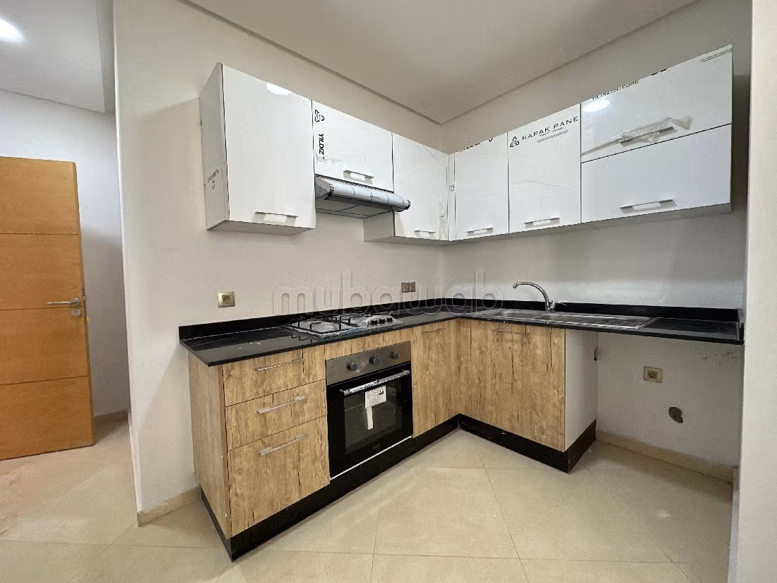 Apartment for rent in Hermitage. 3 rooms. With garage and lift. 