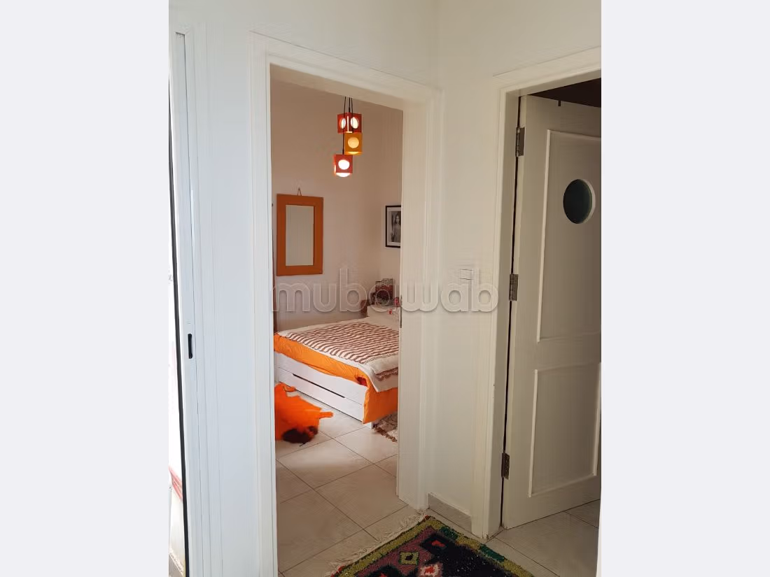 Encuentra un piso en alquiler en Centre ville. 7 habitaciones confortables. Armarios