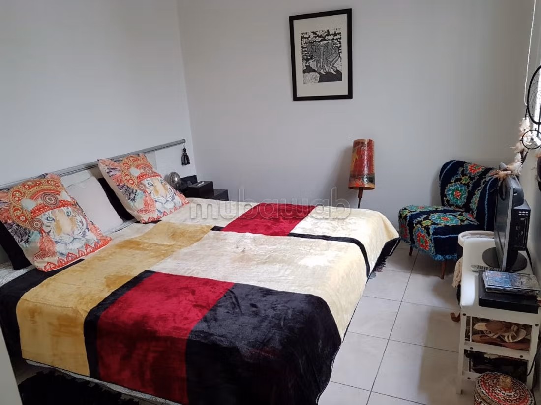 Encuentra un piso en alquiler en Centre ville. 7 habitaciones confortables. Armarios