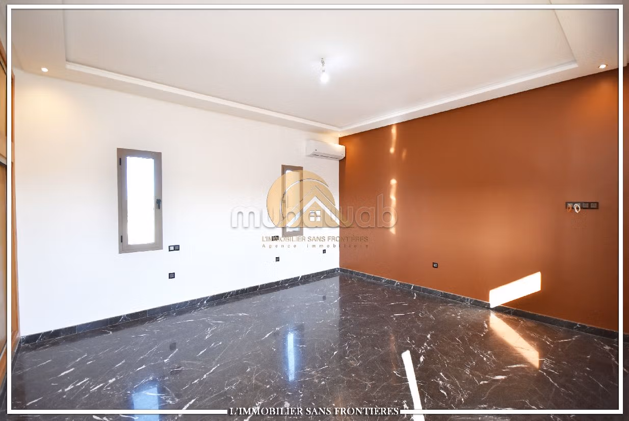 Magnífica villa en venta en Route de Fez. 5 hermosas habitaciones. Jardín y terraza