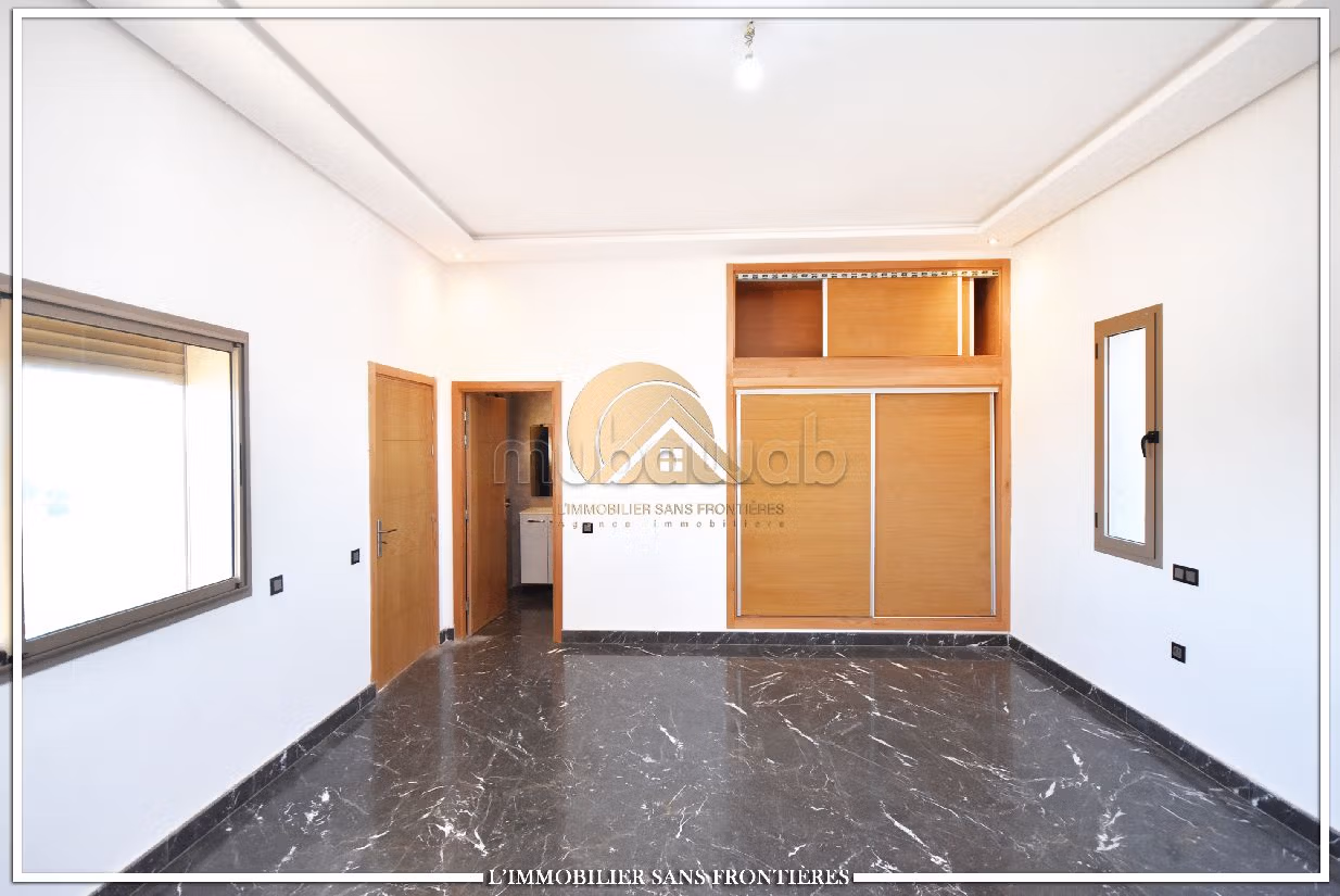 Magnífica villa en venta en Route de Fez. 5 hermosas habitaciones. Jardín y terraza