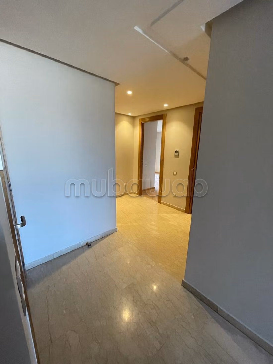 Flat for rent. 3 beautiful rooms. 