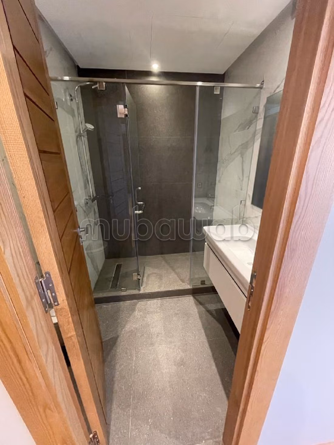 Flat for rent. 3 beautiful rooms. 