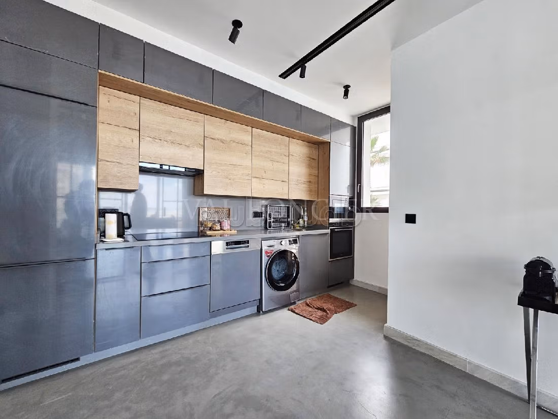 Location d'un appartement exceptionnel avec vue frontale sur la mer à Anfa Place, Ain Diab