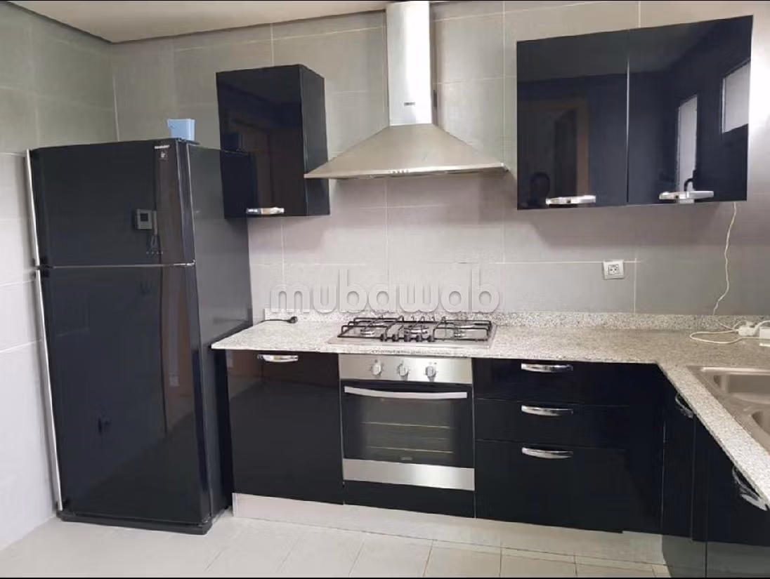 Affitto di uno splendido appartamento. 3 ampi locali. 