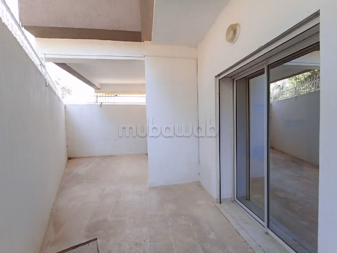 شقة للكراء ب ڨمرت. المساحة 70 م². مفروشة