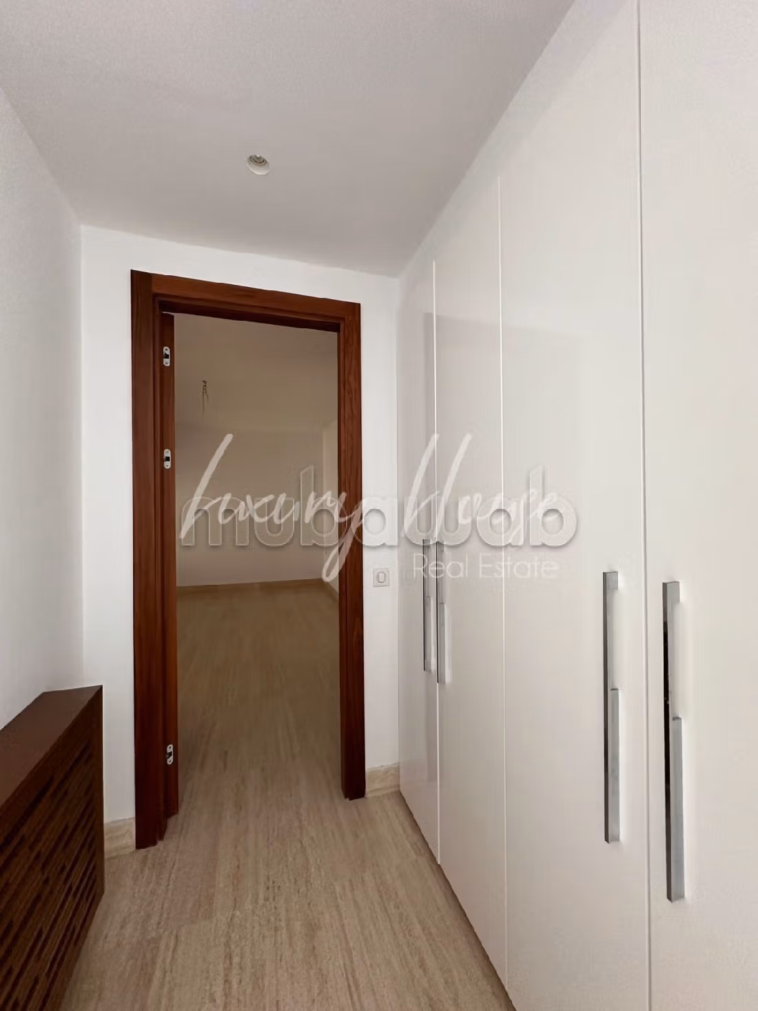 Bellissimo appartamento in affitto. Superficie 340 m². Lavatrice. 