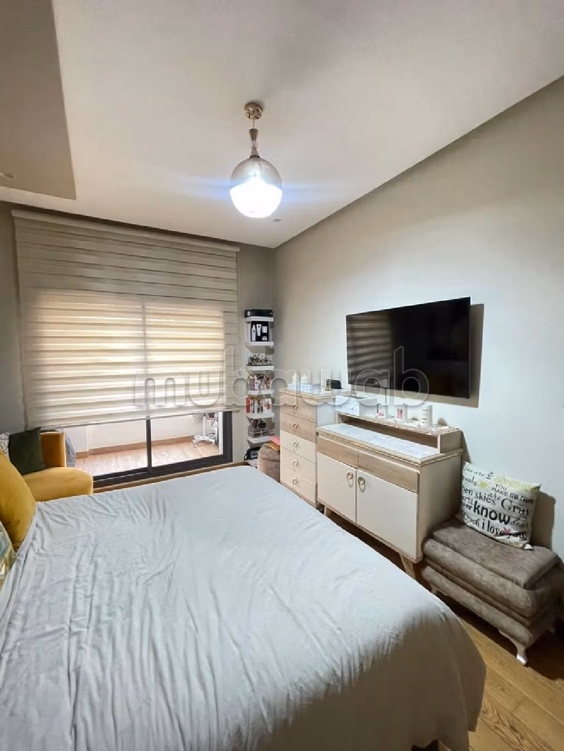 Piso en venta en Californie. Superficie 153 m². Servicio de conserjería y aire condicionado. 