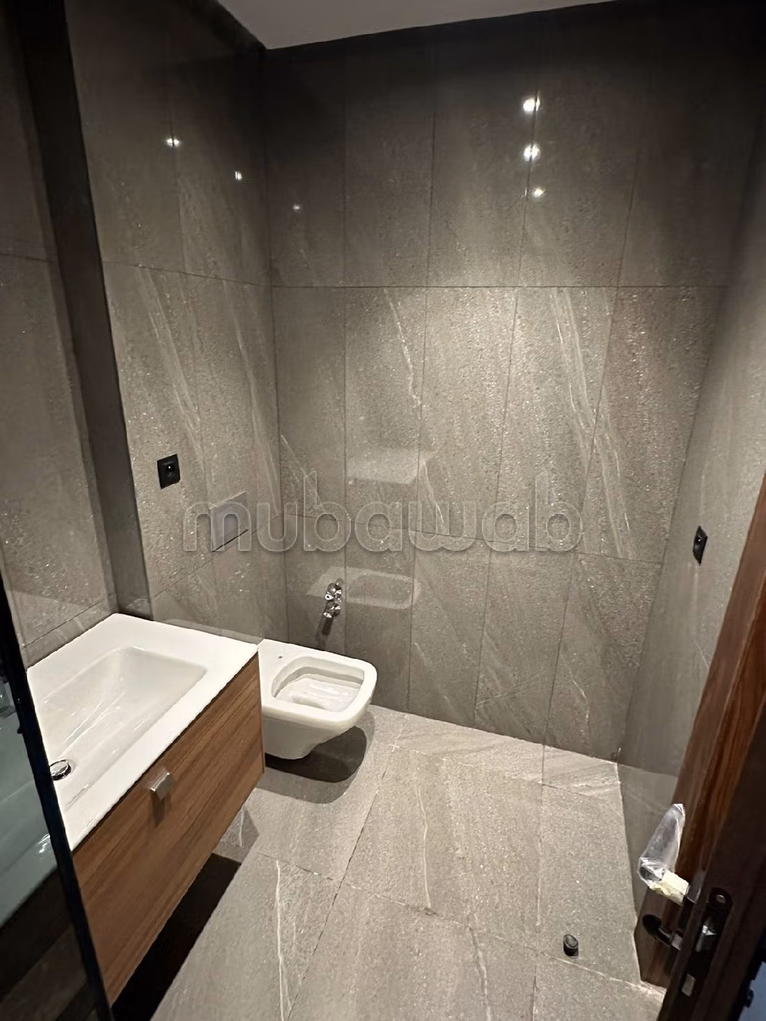 Affitta il tuo appartamento a Casablanca Finance City. 1 camera. 