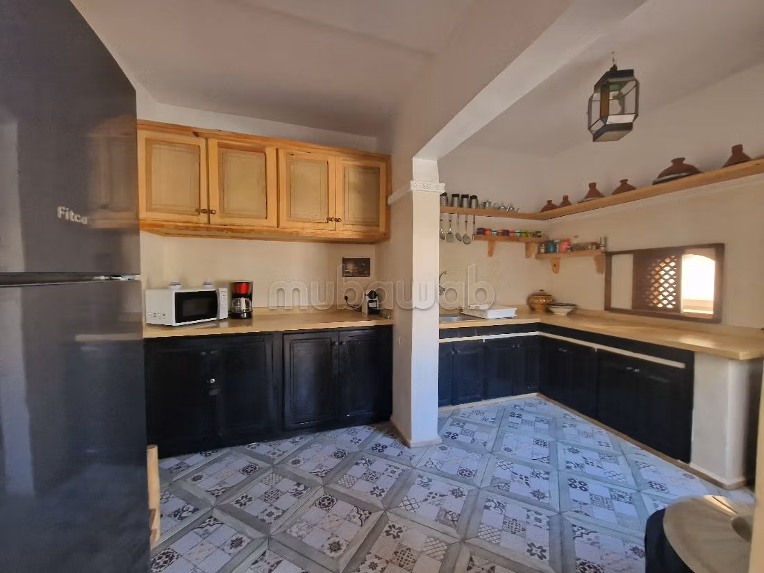 Villa's en luxe woningen beschikbaar in Route de l'Ourika. Oppervlakte 700 m². Gemeubileerd. 