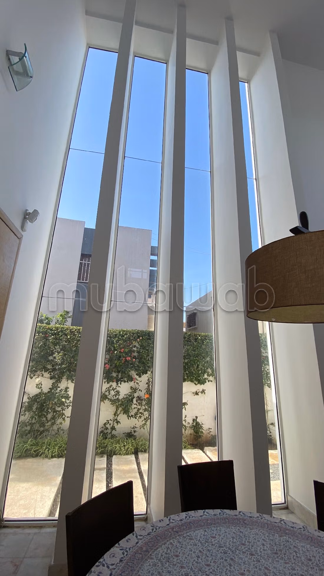 Somptueuse maison à vendre à Californie. Surface totale 417 m². Jardin et terrasse