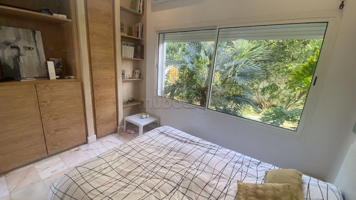 Somptueuse maison à vendre à Californie. Surface totale 417 m². Jardin et terrasse