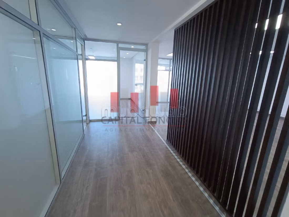 Oficinas en alquiler en Racine. Superficie de 120 m²