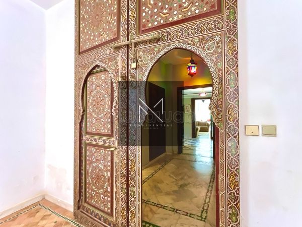 Piso en alquiler en Ennakhil Palmeraie. 6 habitaciones grandes. Completamente amueblado