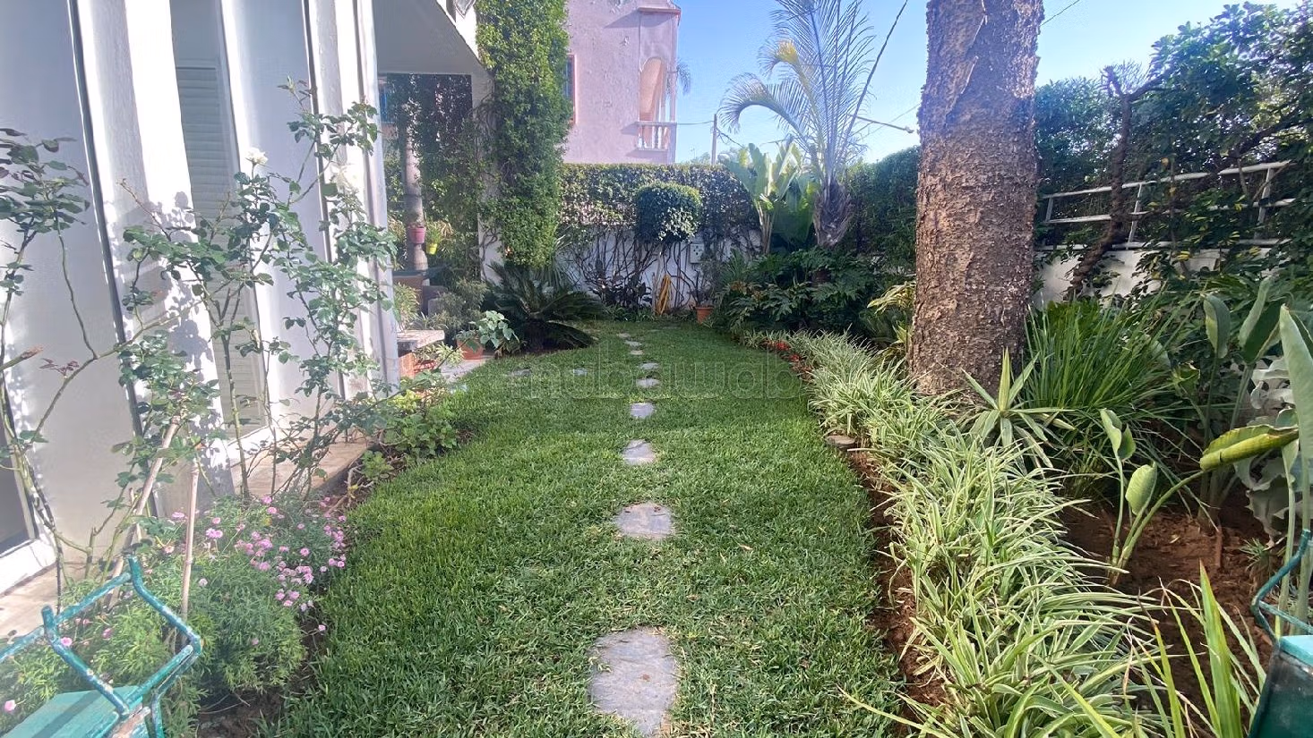 Villa moderne à Califonie 416 m2