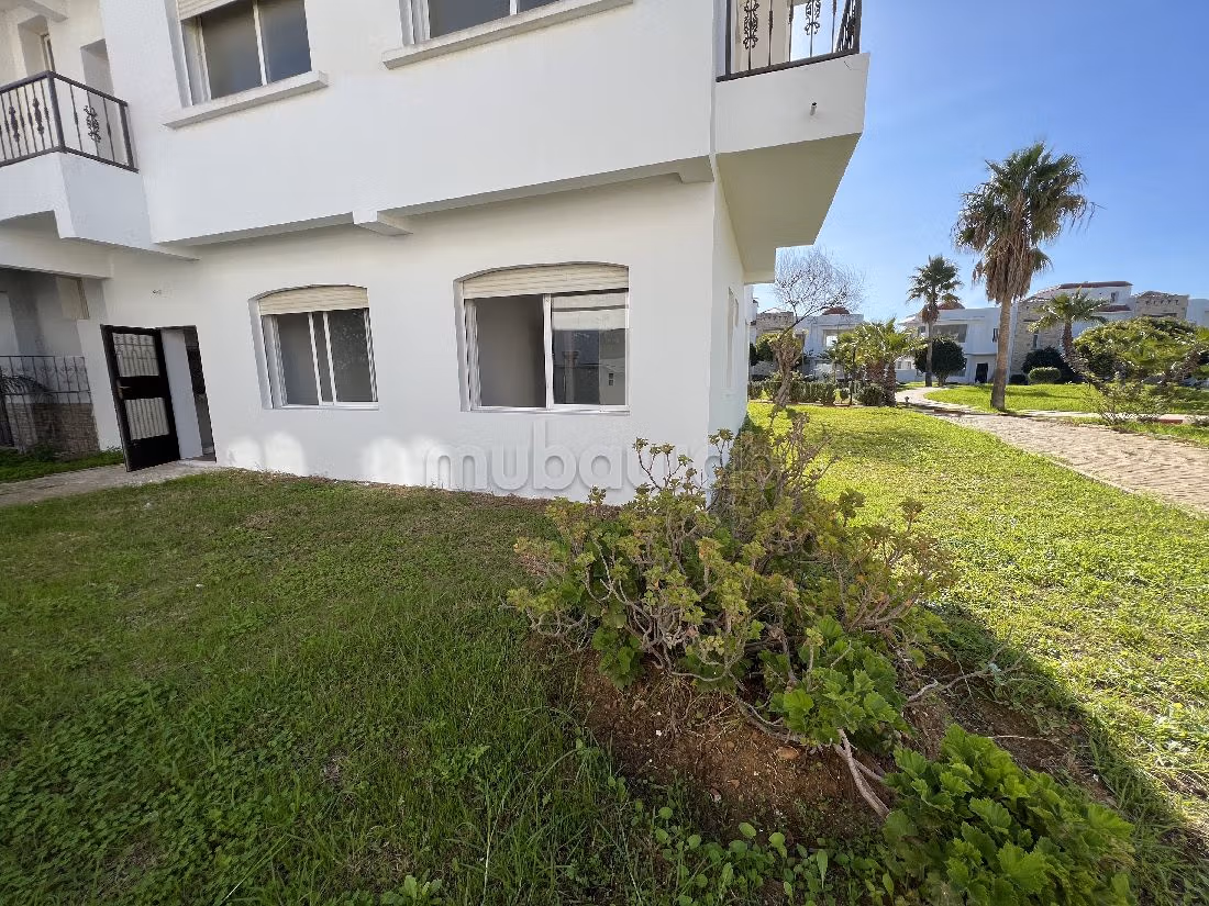 شقة جميلة للبيع ب اشقار. 4 قطع رائعة. باب متين،إقامة مؤمنة