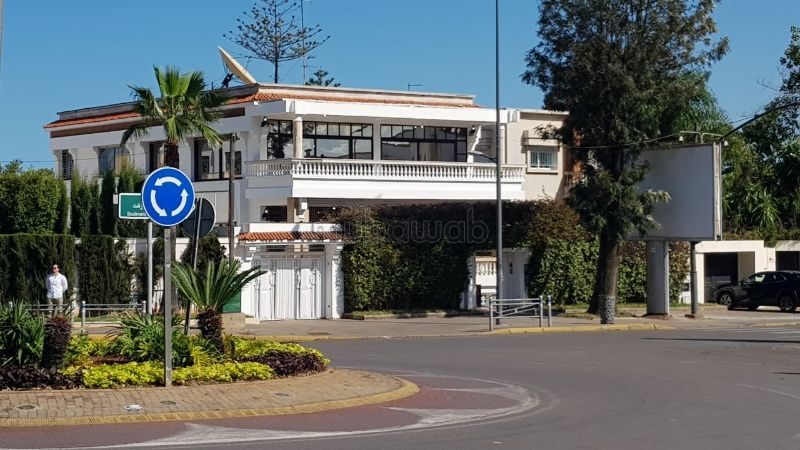 Opportunité villa terrain intéressant a démolir