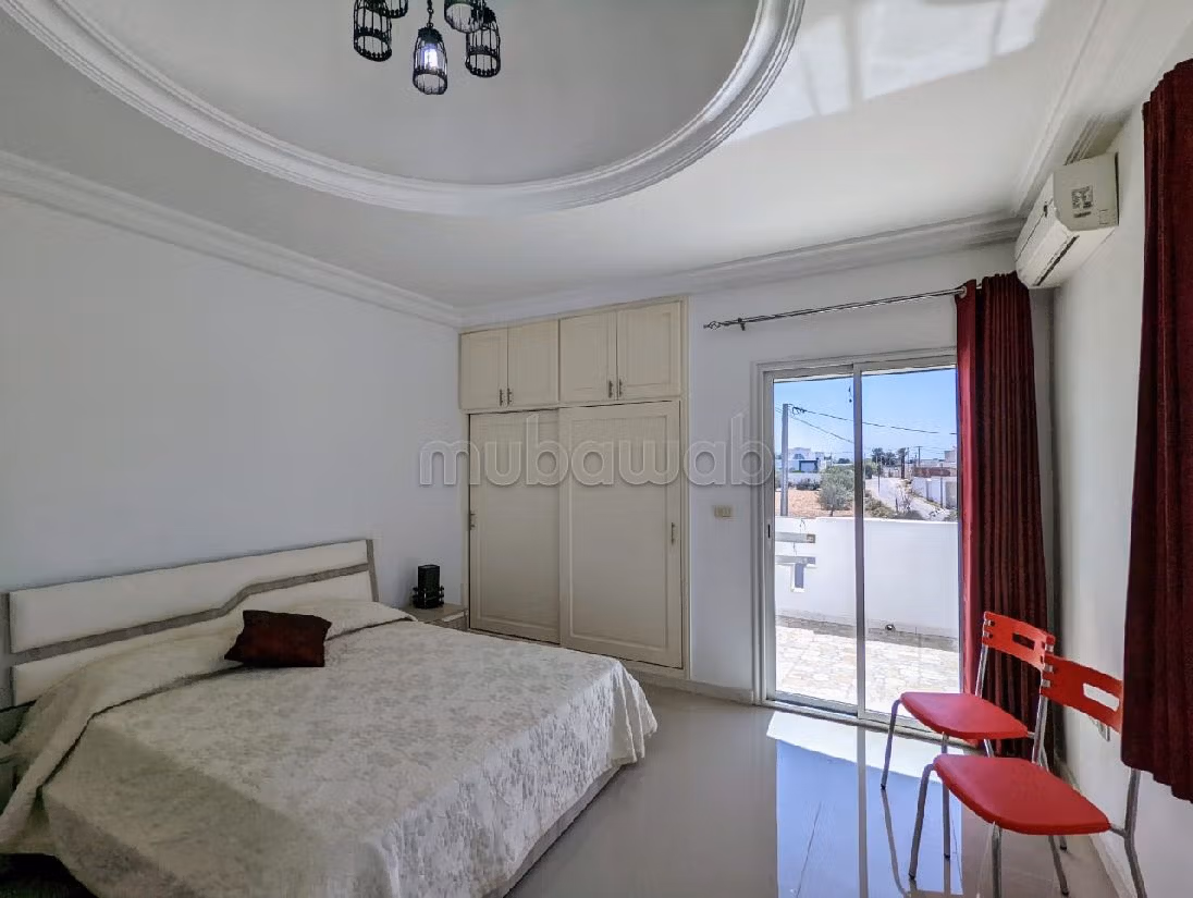 Eccezionale residenza di lusso in vendita a Djerba. 4 ampi locali. Impianto di aria condizionata e piscina. 