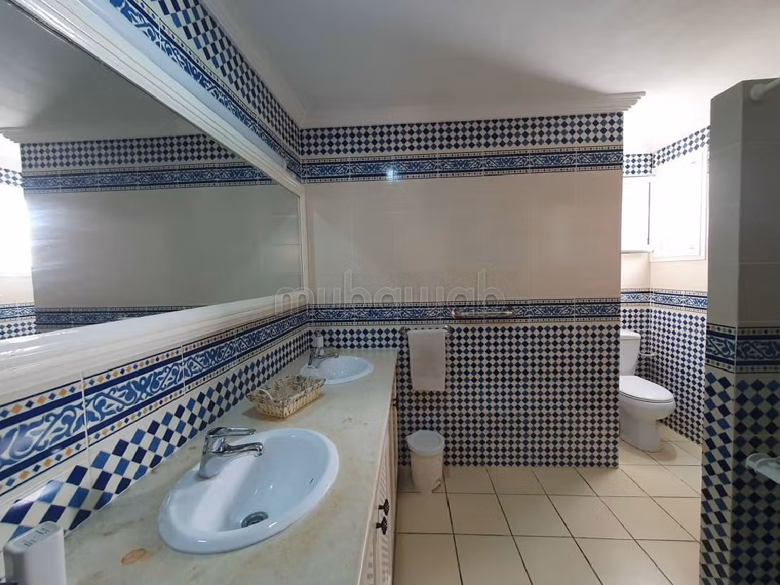 Maestosa residenza di lusso in vendita a Djerba. 5 locali. arredato. 