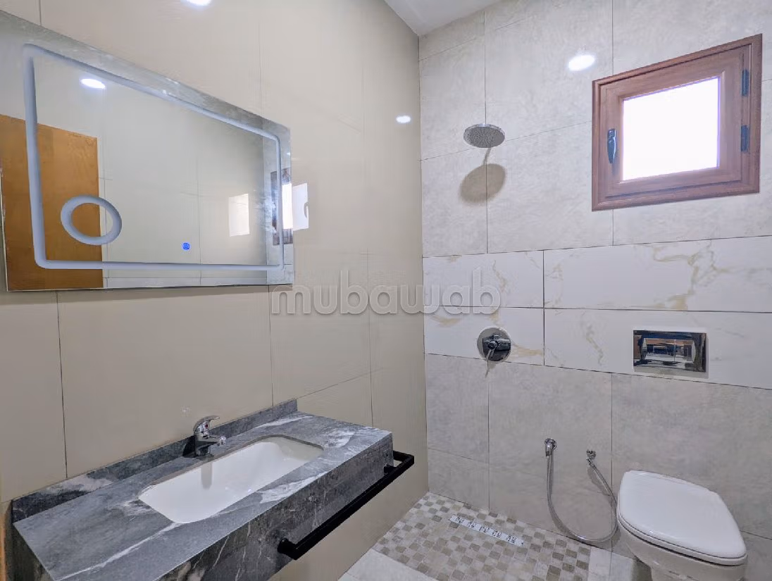 Vendita villa di lusso a Djerba. Superficie totale 159 m². Porta di sicurezza. 
