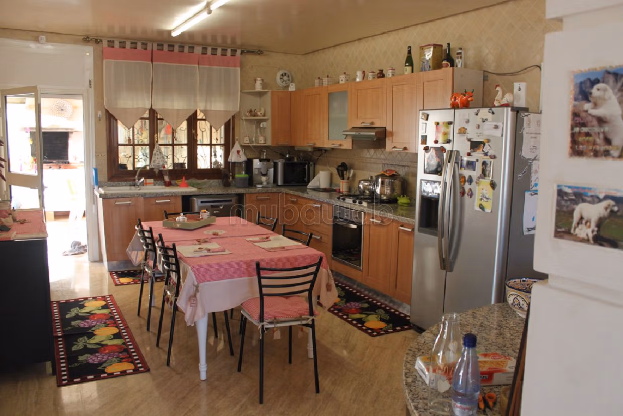 Pour cause retraite vends superbe maison