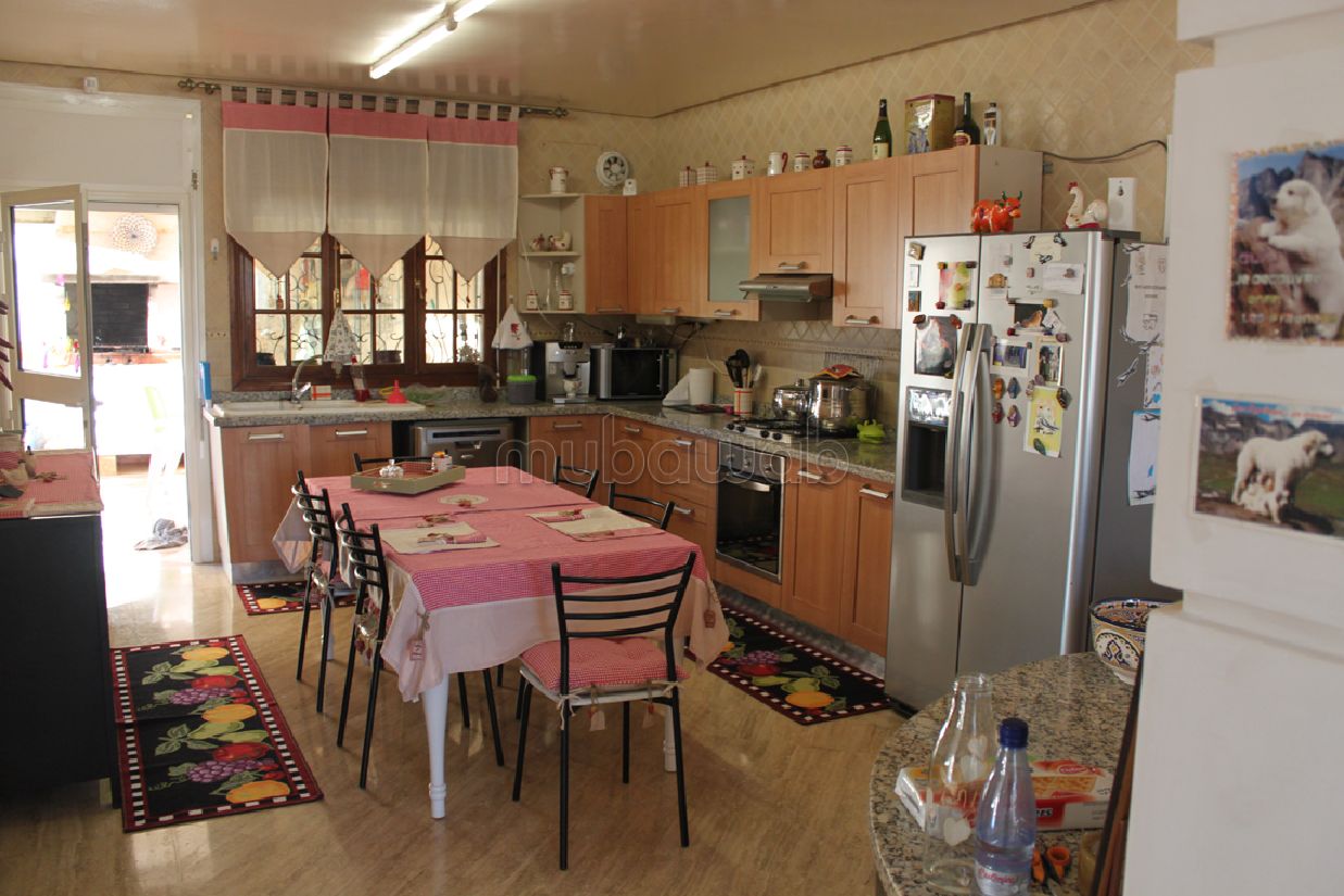 Pour cause retraite vends superbe maison