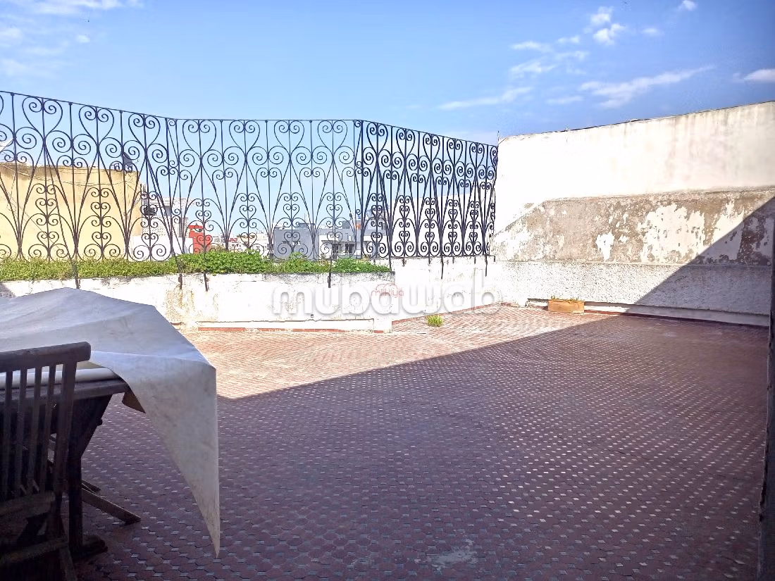 Vendita di un bell'appartamento a Gauthier. Superficie 408 m². Terrazzo e garage