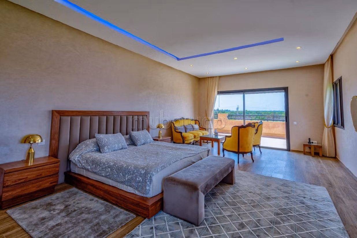 Villas y casas de lujo en alquiler en Route de l'Ourika. 10 bonitas habitaciones. Noche de hotel 1. 