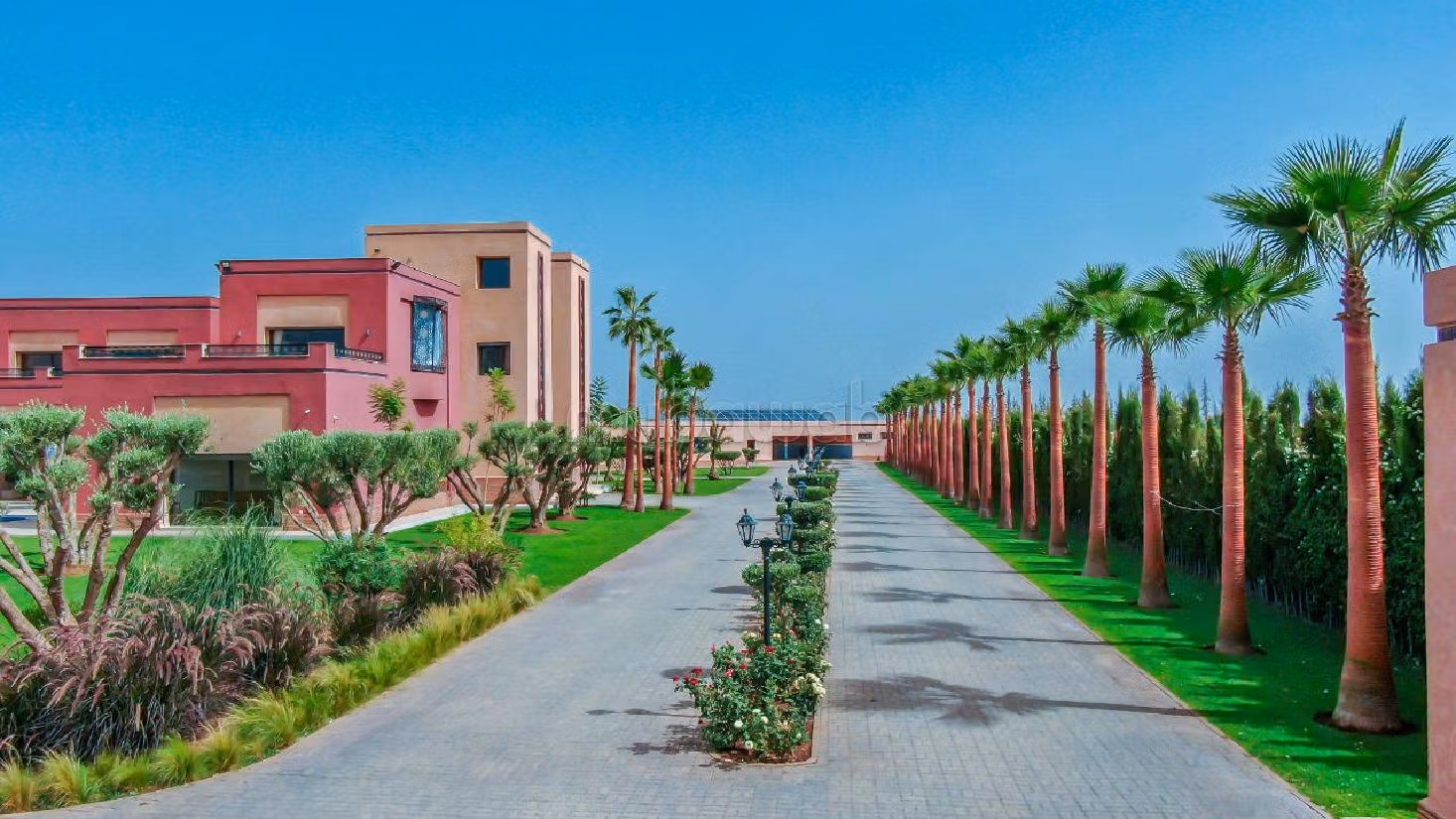 Villas y casas de lujo en alquiler en Route de l'Ourika. 10 bonitas habitaciones. Noche de hotel 1. 