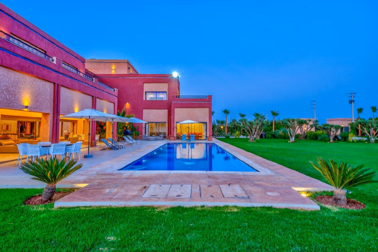 Villas y casas de lujo en alquiler en Route de l'Ourika. 10 bonitas habitaciones. Noche de hotel 1. 