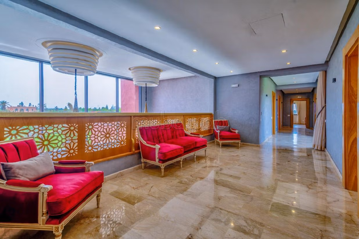 Villas y casas de lujo en alquiler en Route de l'Ourika. 10 bonitas habitaciones. Noche de hotel 1. 