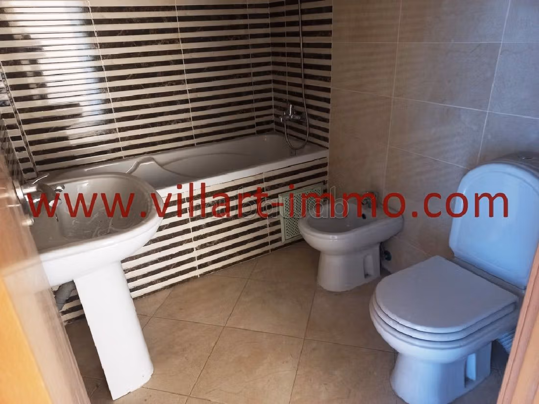 Appartement au centre ville avec terrasse