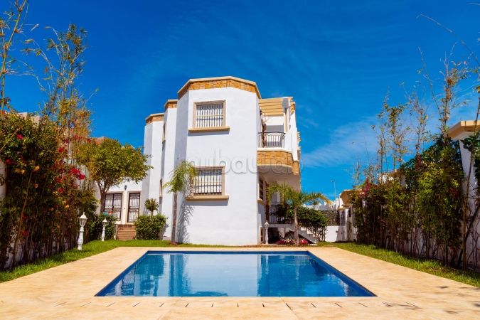 Magnifique villa à louer pres stade de foot