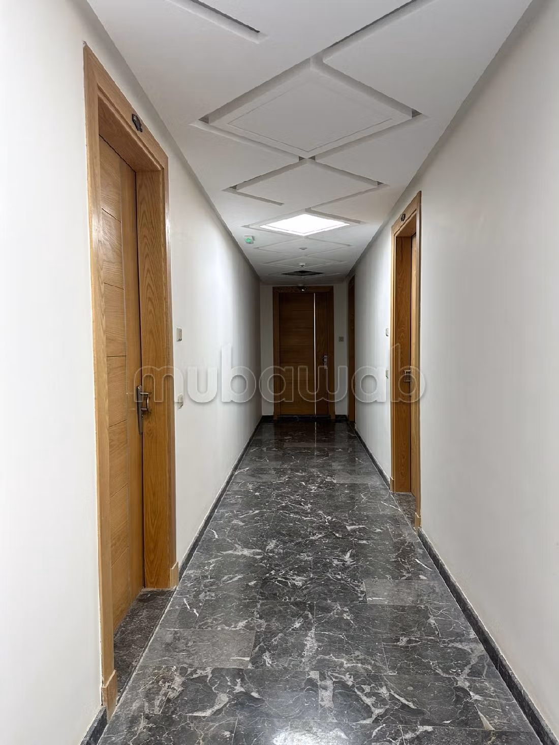 Plateau bureau haut standing a louer